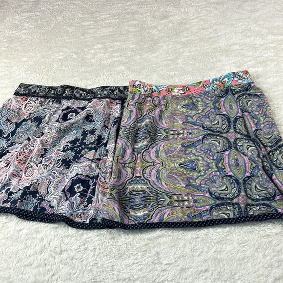 Arena Ibizia reversible snap wrap skirt, size small, medium, or large - Picture 2 of 7